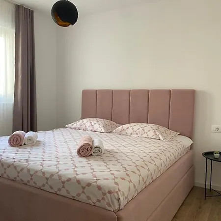 Tanja Apartman *